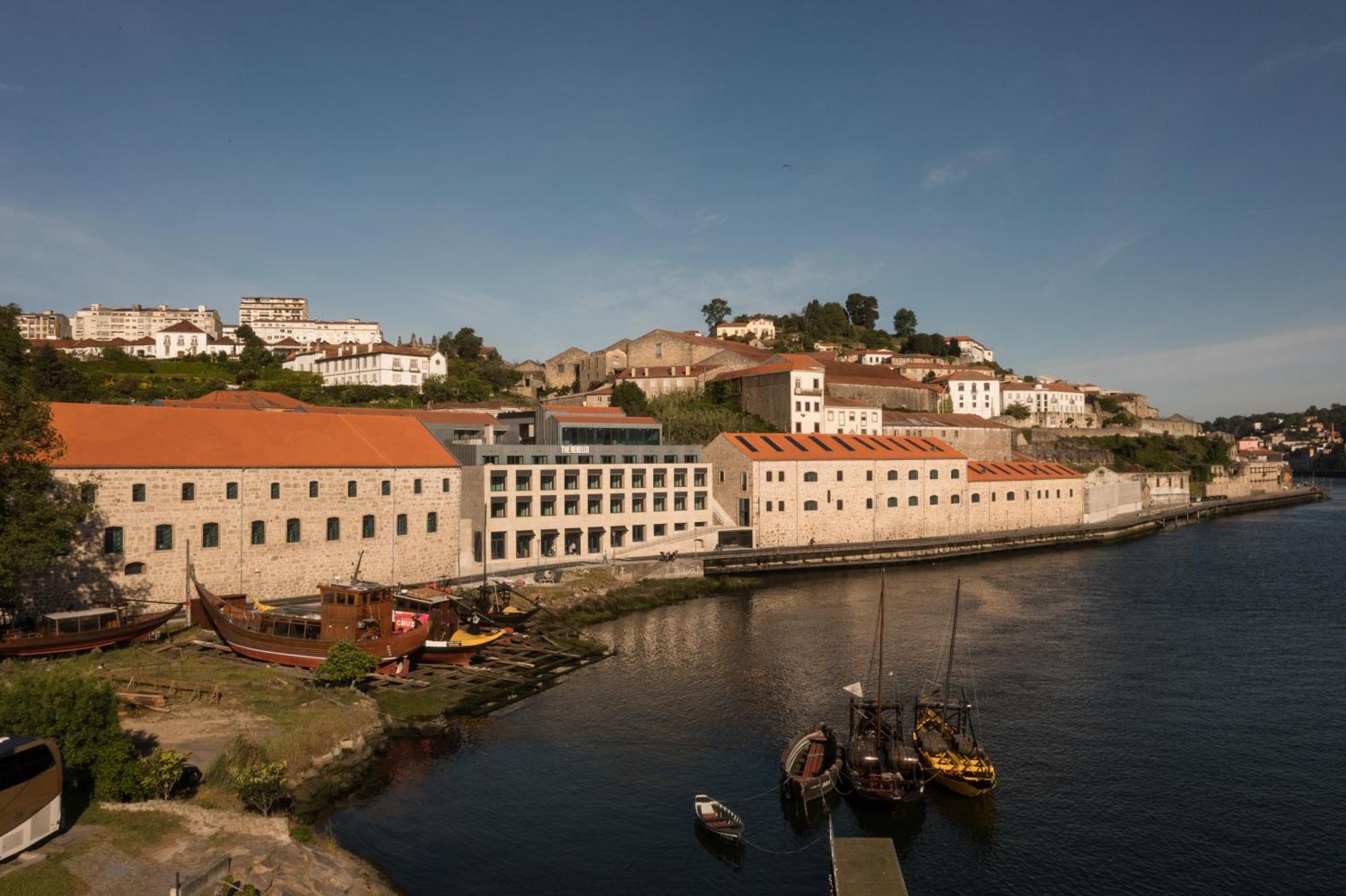 The Rebello Hotel & Spa - Small Luxury Hotels Of The World Vila Nova de Gaia Exterior foto The port of Corme